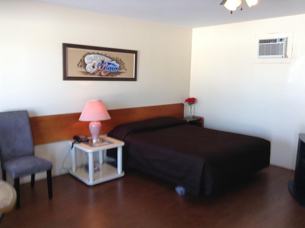 Motel Rive Du Lac Saint-Zotique Ruang foto