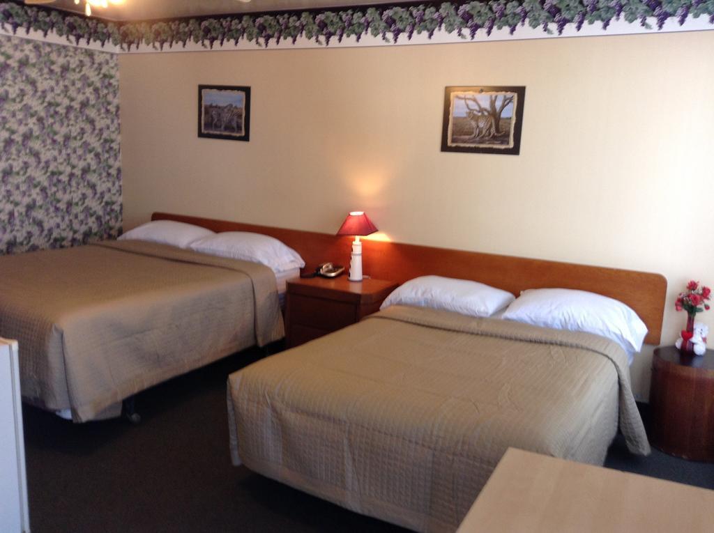 Motel Rive Du Lac Saint-Zotique Ruang foto