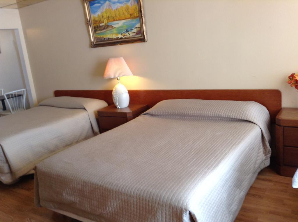 Motel Rive Du Lac Saint-Zotique Bagian luar foto