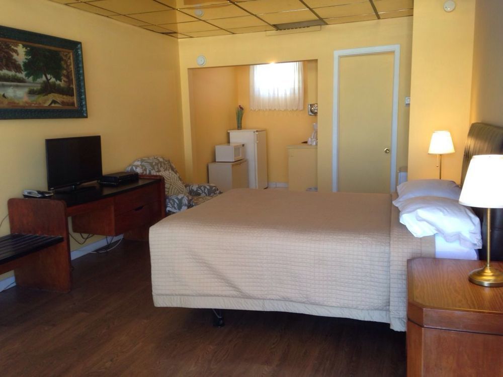 Motel Rive Du Lac Saint-Zotique Bagian luar foto