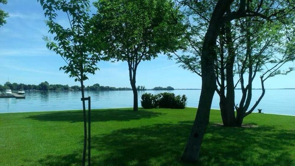 Motel Rive Du Lac Saint-Zotique Bagian luar foto