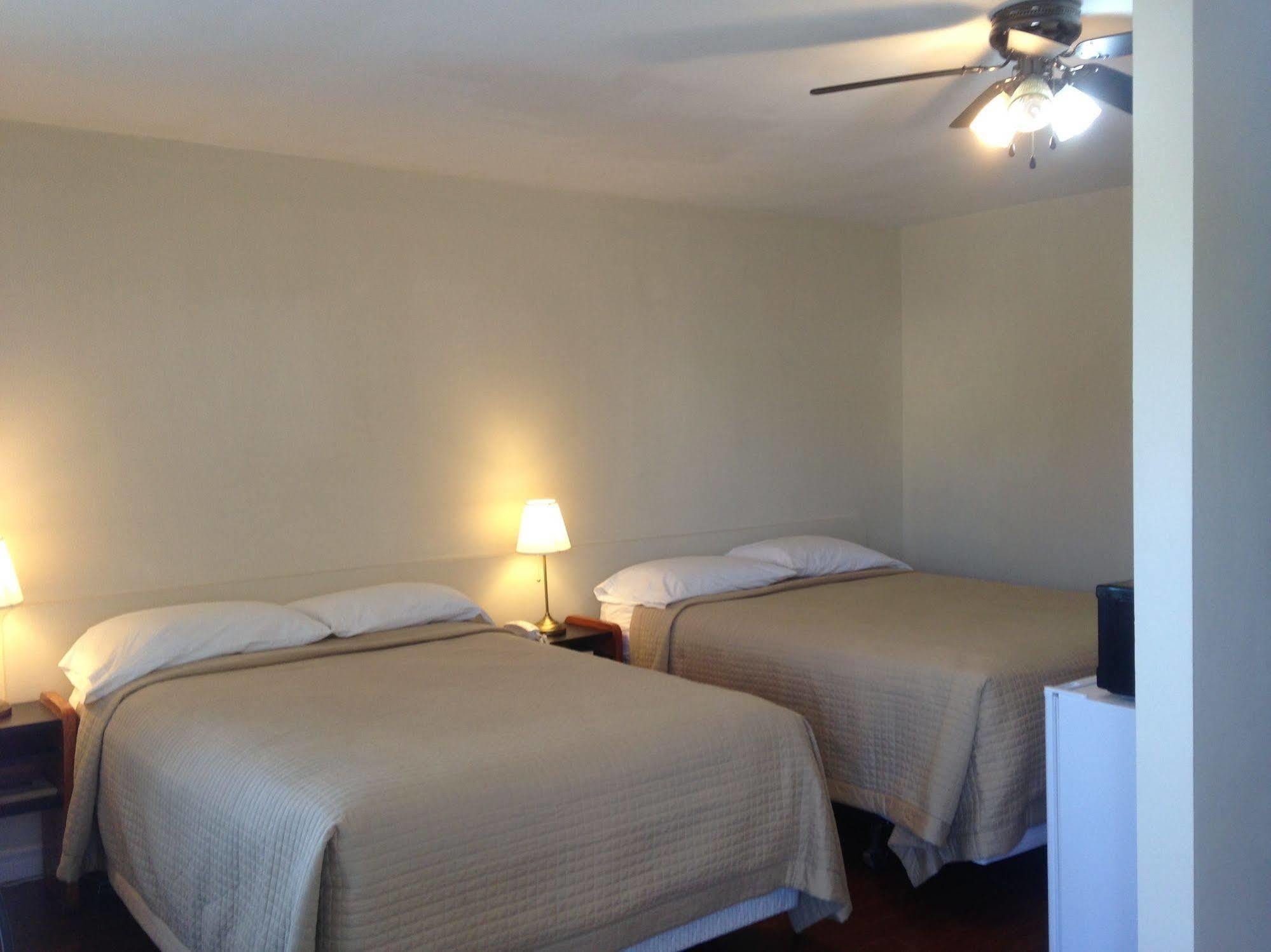 Motel Rive Du Lac Saint-Zotique Bagian luar foto